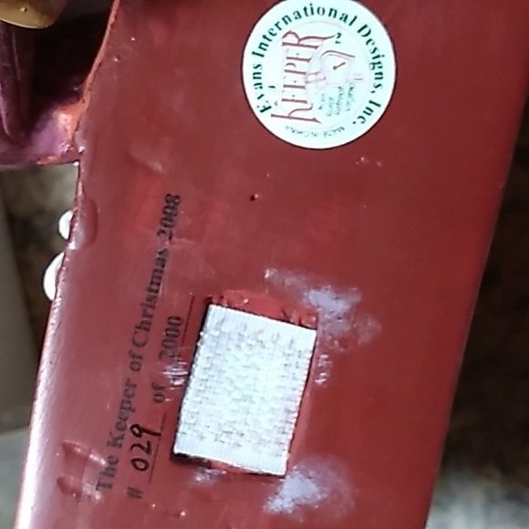 The keeper of Christmas 2008 collectable #29 of 2000 shelf sitter - Picture 3 of 5